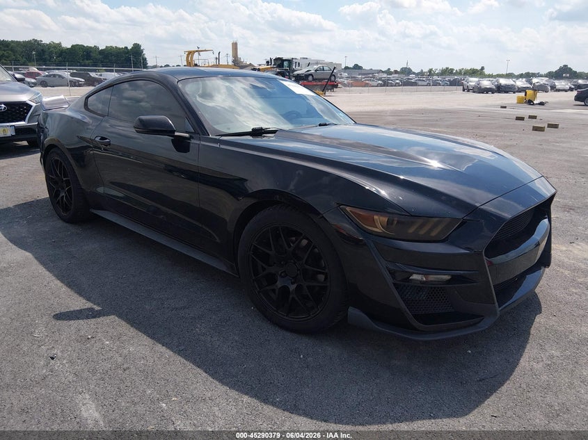 FORD MUSTANG - zdjęcie 1