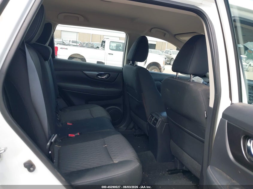 2018 NISSAN ROGUE auction photo 8