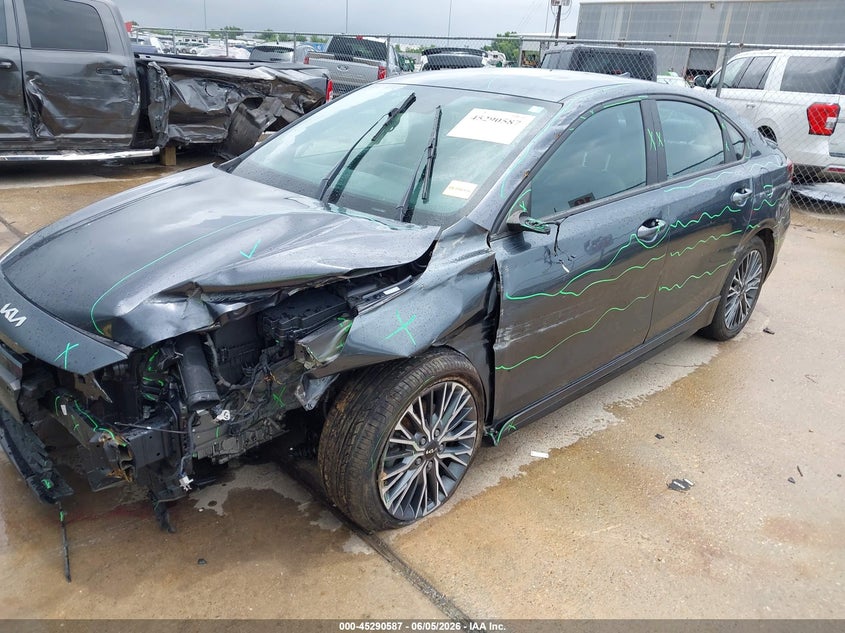 2023 KIA FORTE auction photo 6