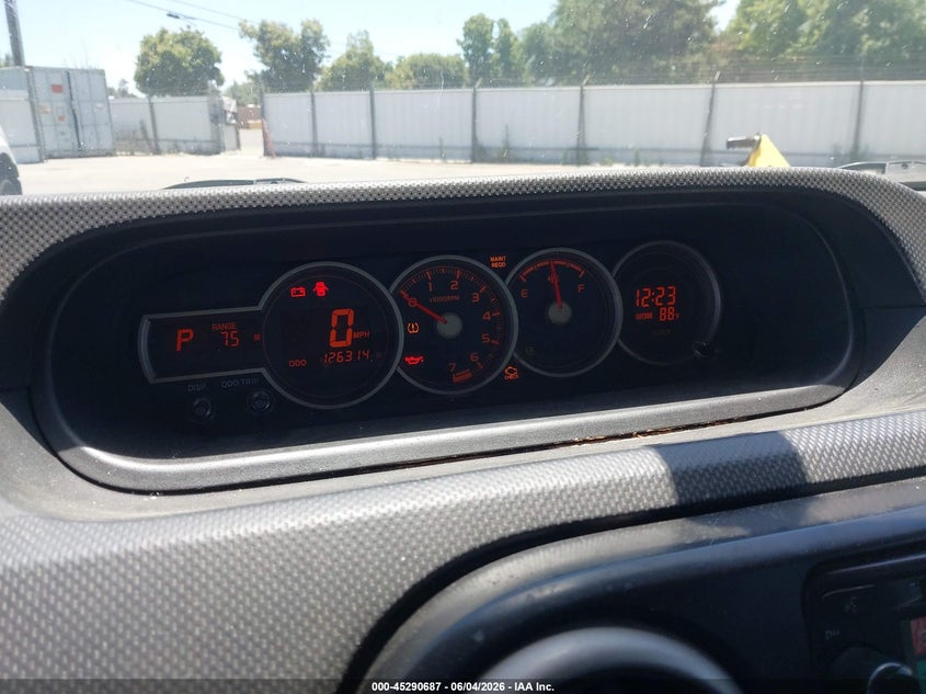 2014 SCION XB auction photo 7