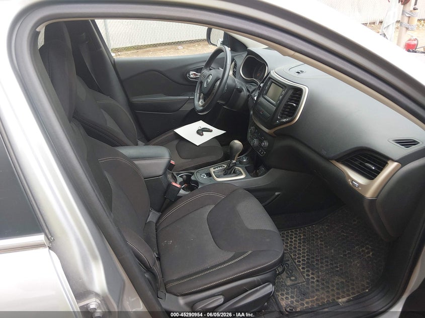2015 JEEP CHEROKEE auction photo 5
