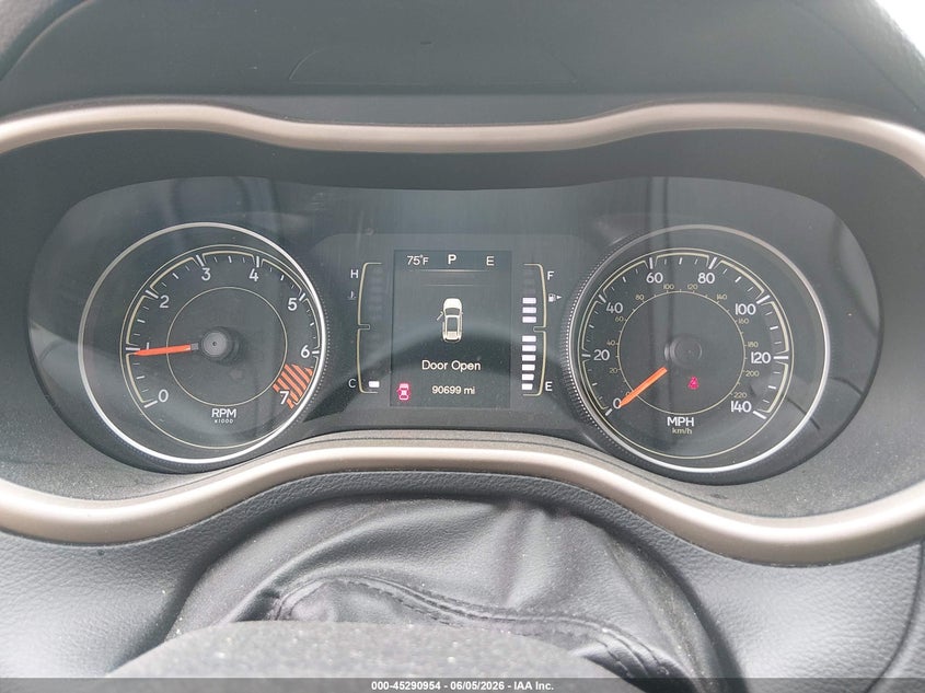 2015 JEEP CHEROKEE auction photo 7