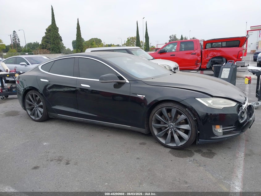 2016 Tesla Model S 60D/70D/75D/85D/90D VIN: 5YJSA1E22GF126569 Lot: 45290988