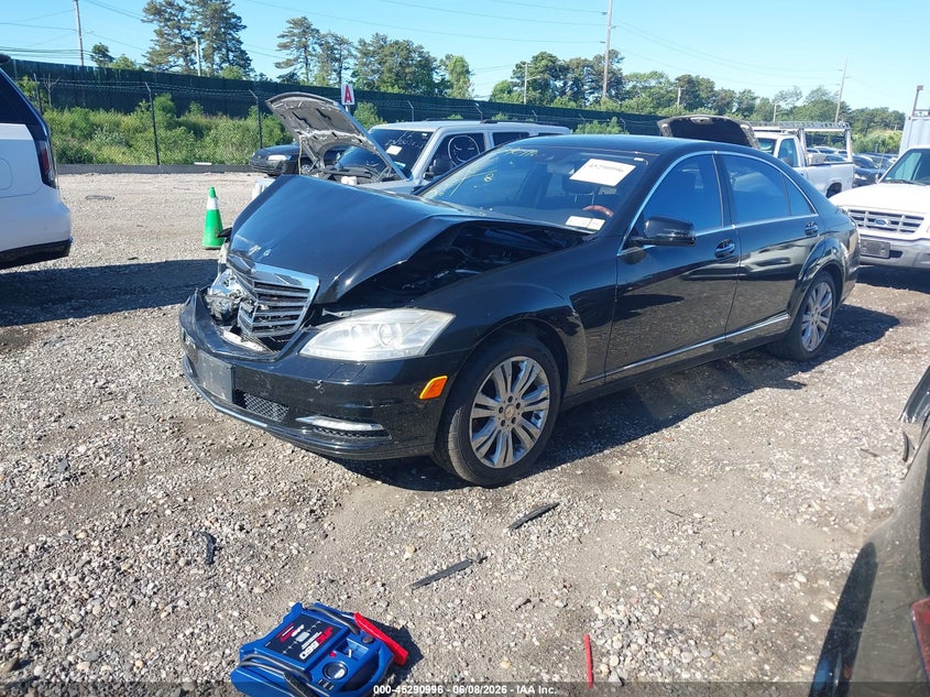 Vin: wddng8gb7aa358527, lot: 45788832, mercedes-benz s 550 4matic 20102