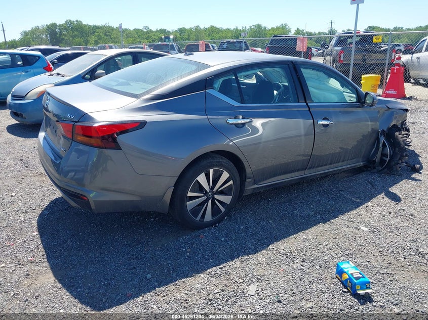 2022 NISSAN ALTIMA — zdjęcie 4