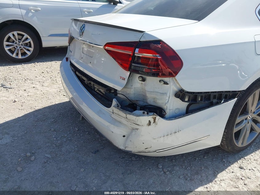 2019 Volkswagen Passat 2.0T Se R-Line VIN: 1VWMA7A39KC013795 Lot: 45291219