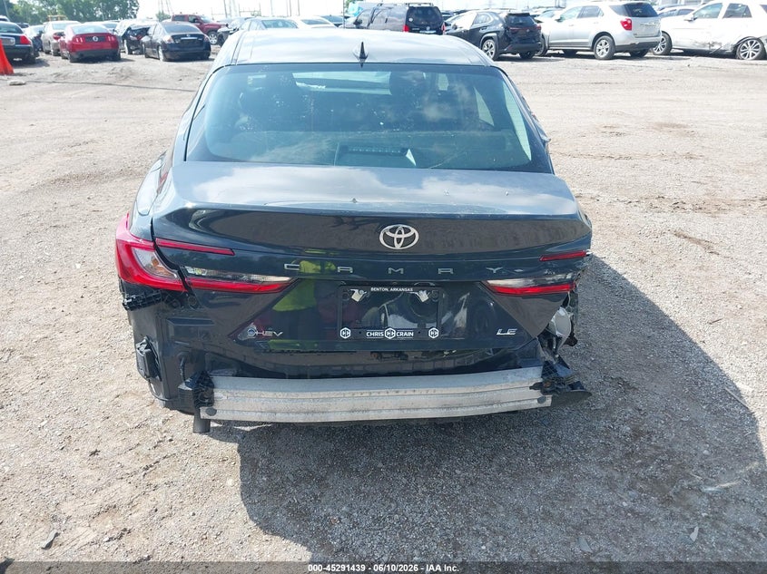 TOYOTA CAMRY - zdjęcie 15