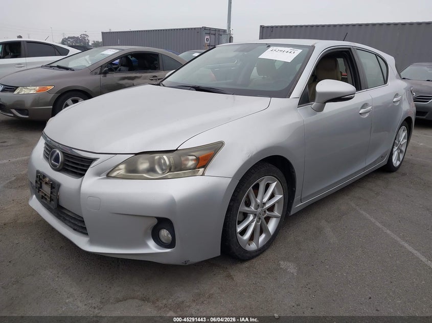 Vin: jthkd5bh1d2164217, lot: 45789279, lexus ct 200h 20132