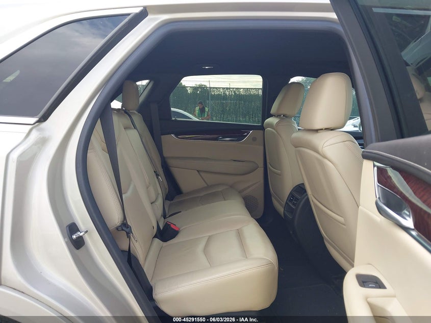 2017 Cadillac Xt5 Premium Luxury VIN: 1GYKNCRS5HZ198981 Lot: 45291550