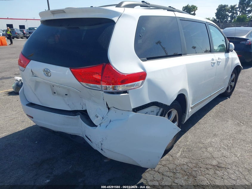 Vin: 5tdkk3dc9es433278, lot: 45789416, toyota sienna le v6 8 passenger 20144