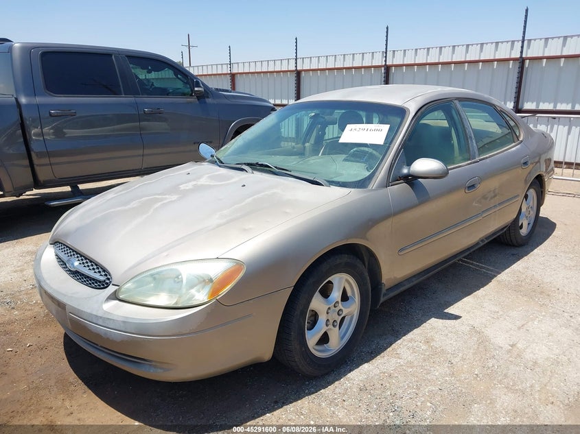 2002 FORD TAURUS auction photo 2