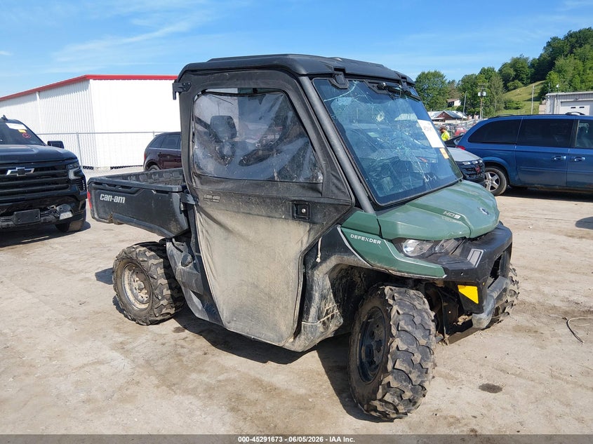 2023 Can-am Defender