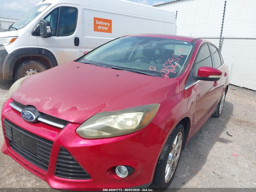 Vin: 1fahp3j28cl312544, lot: 45789609, ford focus titanium 20122