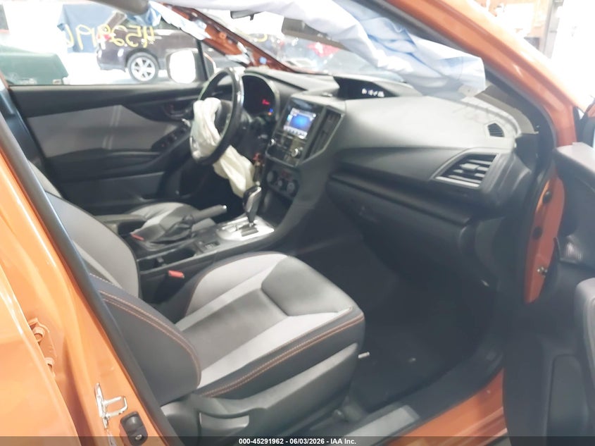 2018 SUBARU CROSSTREK auction photo 5