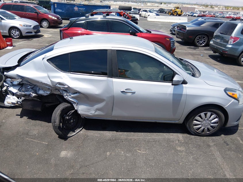 VIN 3N1CN7AP5JK434043 2018 NISSAN VERSA 1.6 SV