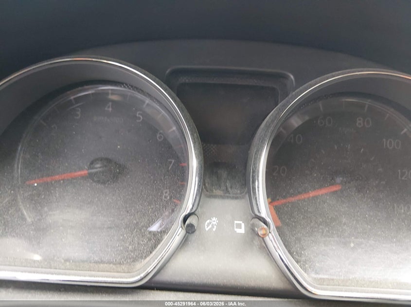 2018 NISSAN VERSA auction photo 7