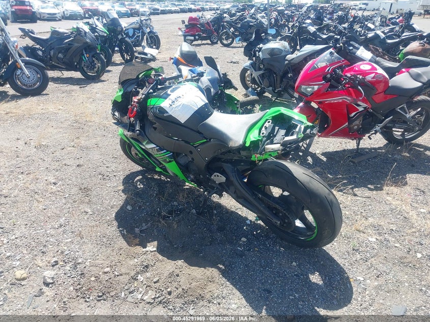 2016 KAWASAKI ZX1000 auction photo 3