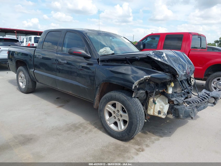 2010 DODGE DAKOTA auction photo 1