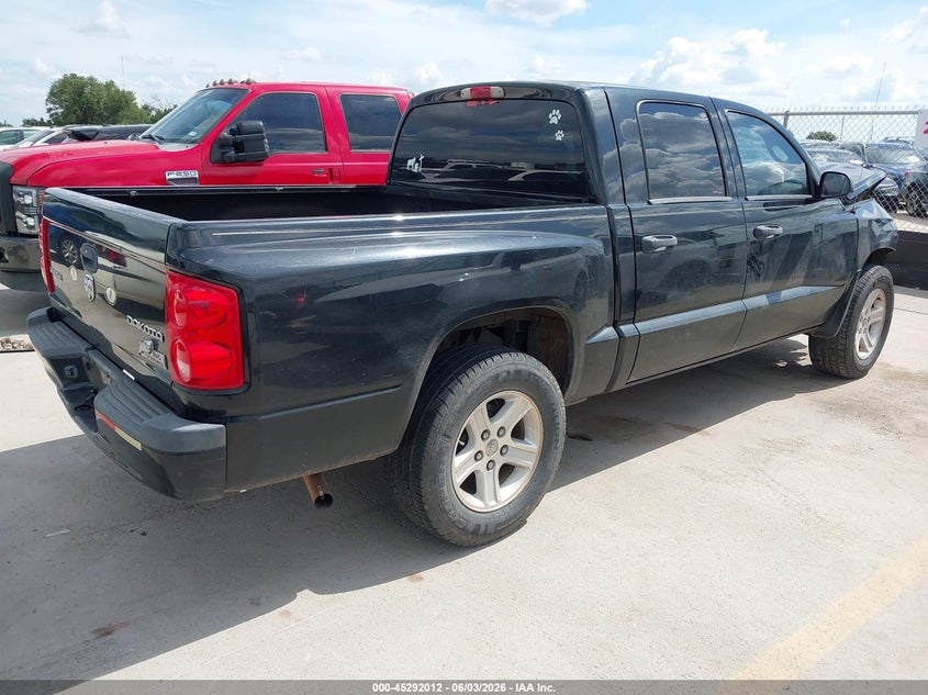 2010 DODGE DAKOTA auction photo 4