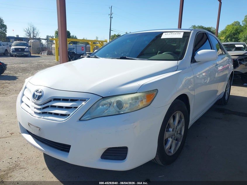 Vin: 4t1bf3ek4bu628198, lot: 45789876, toyota camry le 20112