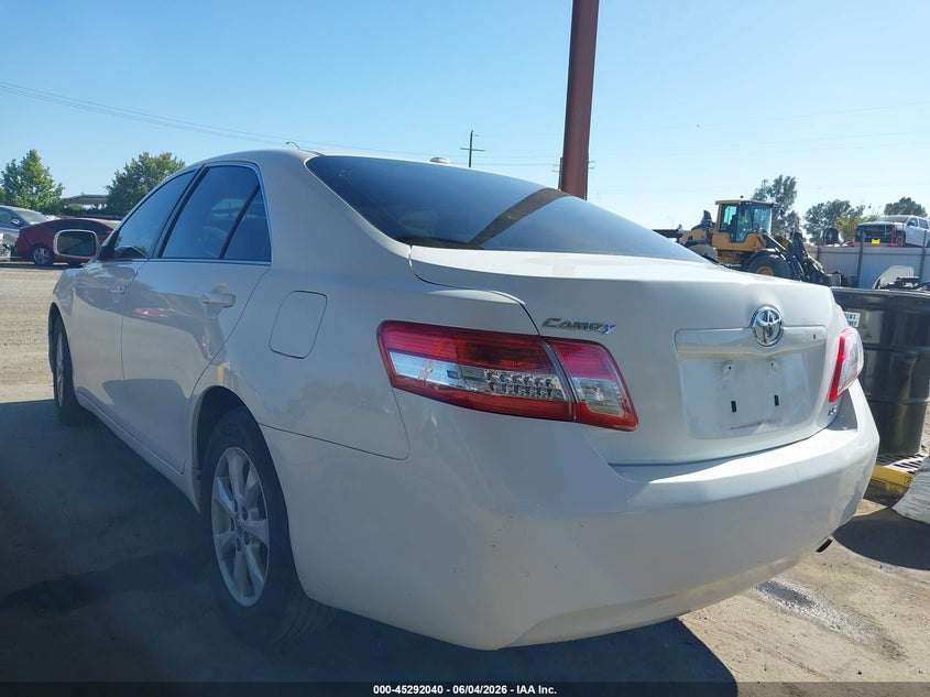 Vin: 4t1bf3ek4bu628198, lot: 45789876, toyota camry le 20113