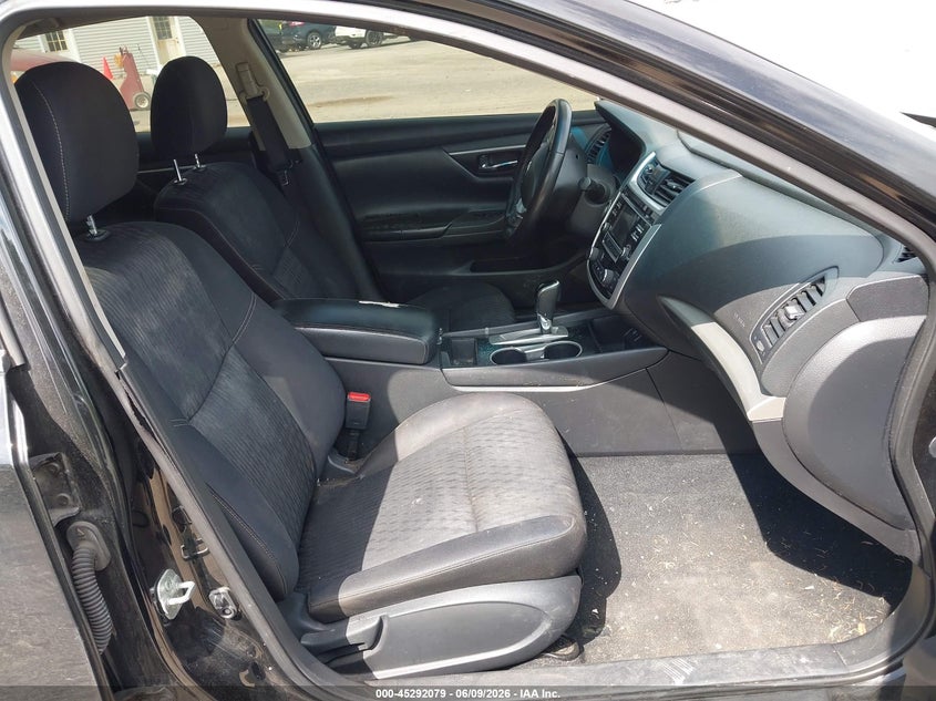 2018 NISSAN ALTIMA auction photo 5