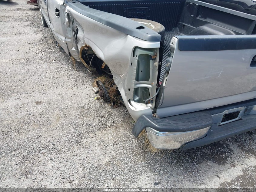 2005 GMC SIERRA 1500 auction photo 6