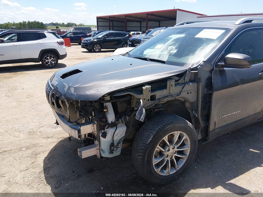 2019 JEEP CHEROKEE auction photo 6
