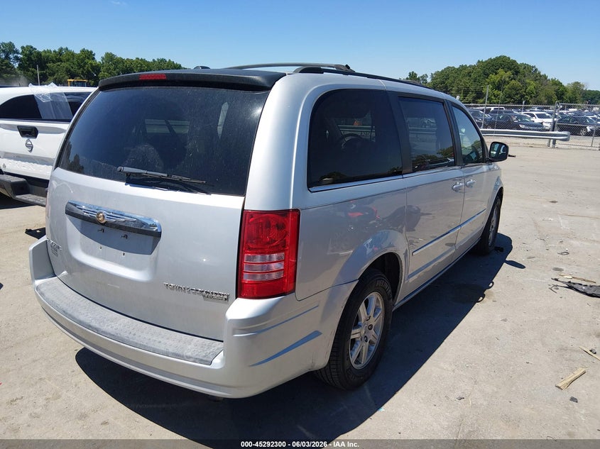 Vin: 2a4rr5d12ar413617, lot: 45790136, chrysler town & country touring 20104