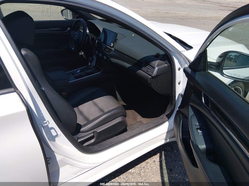 2021 HONDA ACCORD auction photo 5