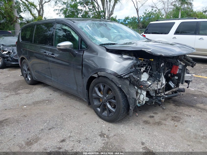 Vin: 2c4rc1fg8kr633332, lot: 45790165, chrysler pacifica touring plus 2019 img_1