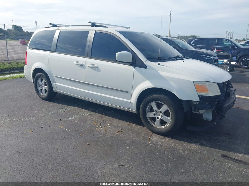 Vin: 2d4rn5d19ar462267, lot: 45790182, dodge grand caravan sxt 2010 img_1