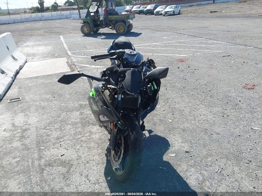 2023 Kawasaki Ex400 VIN: JKAEXKH10PDAN4215 Lot: 45292361