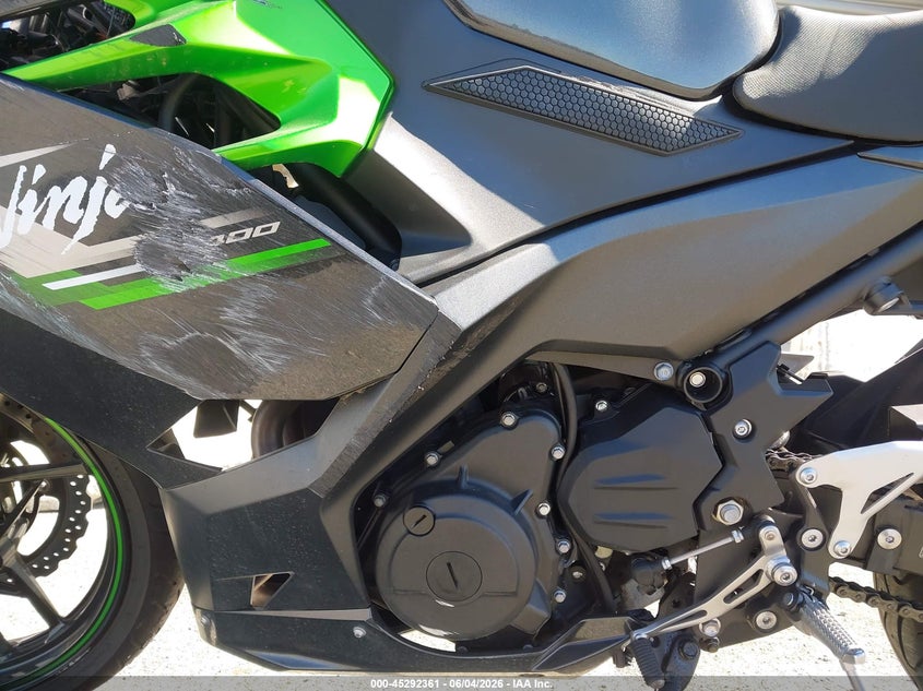 2023 Kawasaki Ex400 VIN: JKAEXKH10PDAN4215 Lot: 45292361
