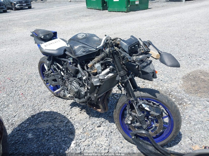 YAMAHA YZFR7 2022