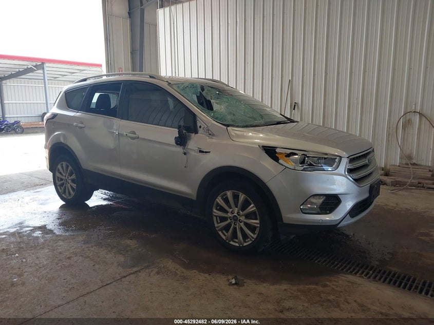 Vin: 1fmcu9j93hub58223, lot: 45790318, ford escape titanium 2017 img_1
