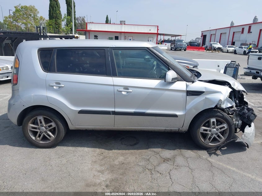 2011 Kia Soul + VIN: KNDJT2A20B7306326 Lot: 45292504