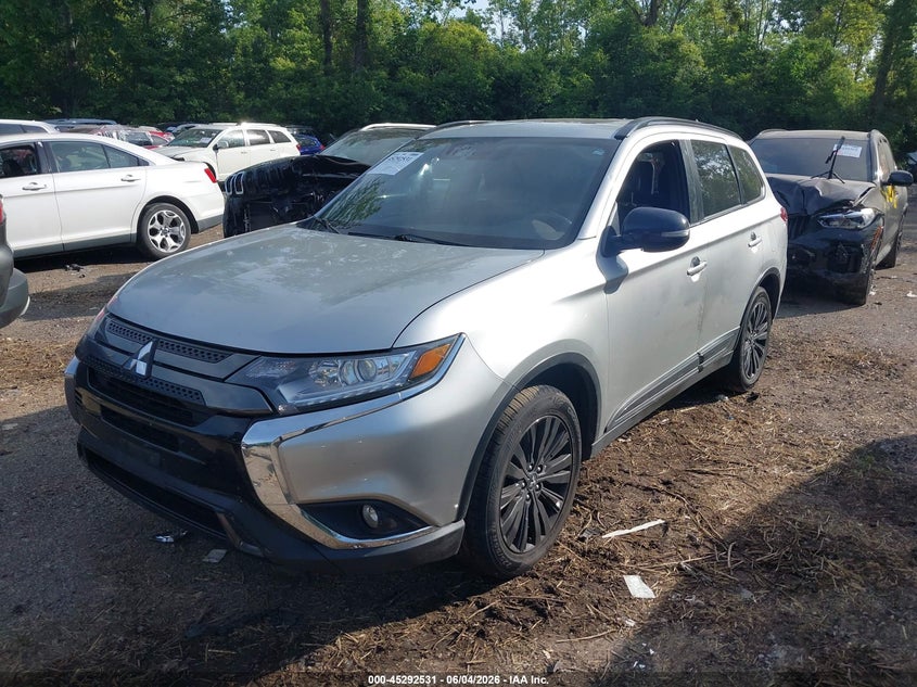 2020 MITSUBISHI OUTLANDER auction photo 2