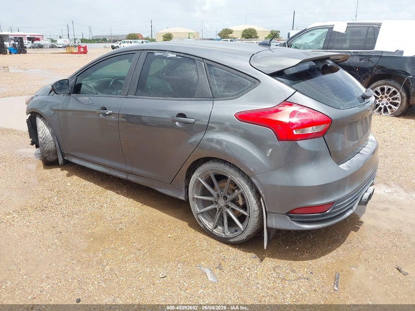 Vin: 1fadp3l99jl233034, lot: 45790438, ford focus st 20183