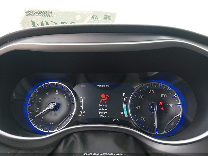 2026 CHRYSLER PACIFICA auction photo 7