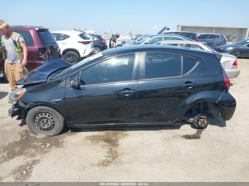 2015 Toyota Prius C Four VIN: JTDKDTB33F1113613 Lot: 45292644