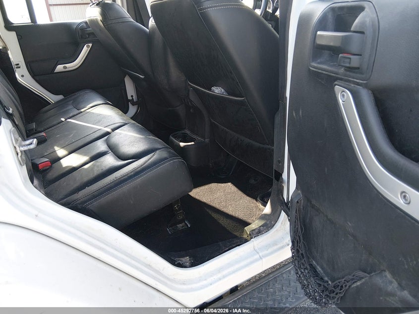 2015 Jeep Wrangler Unlimited Sahara VIN: 1C4BJWEG5FL624446 Lot: 45292756