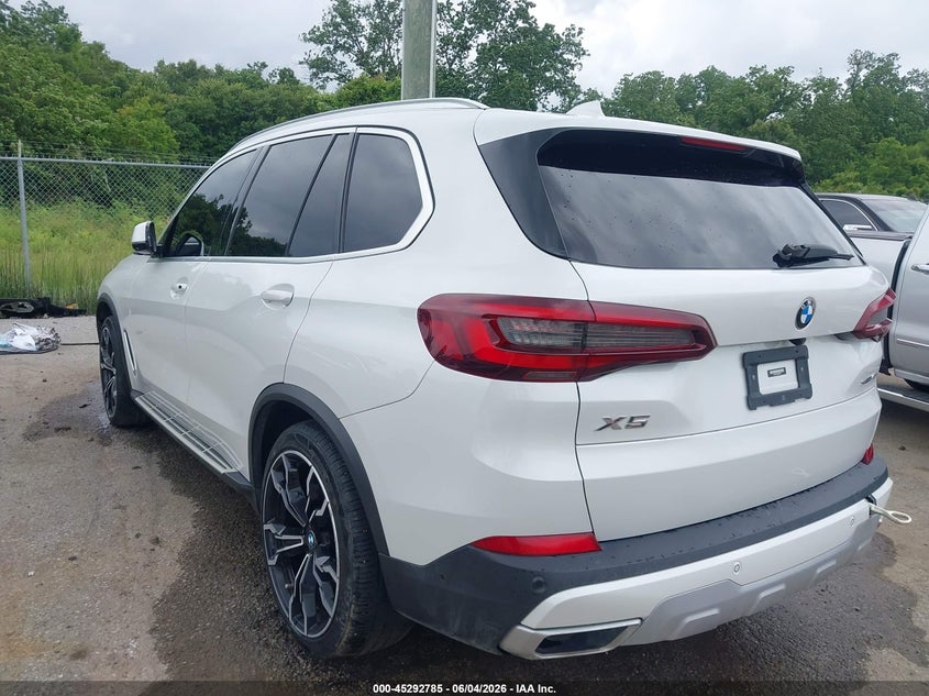 Vin: 5uxcr4c02n9n06971, lot: 45790621, bmw x5 sdrive40i 20223