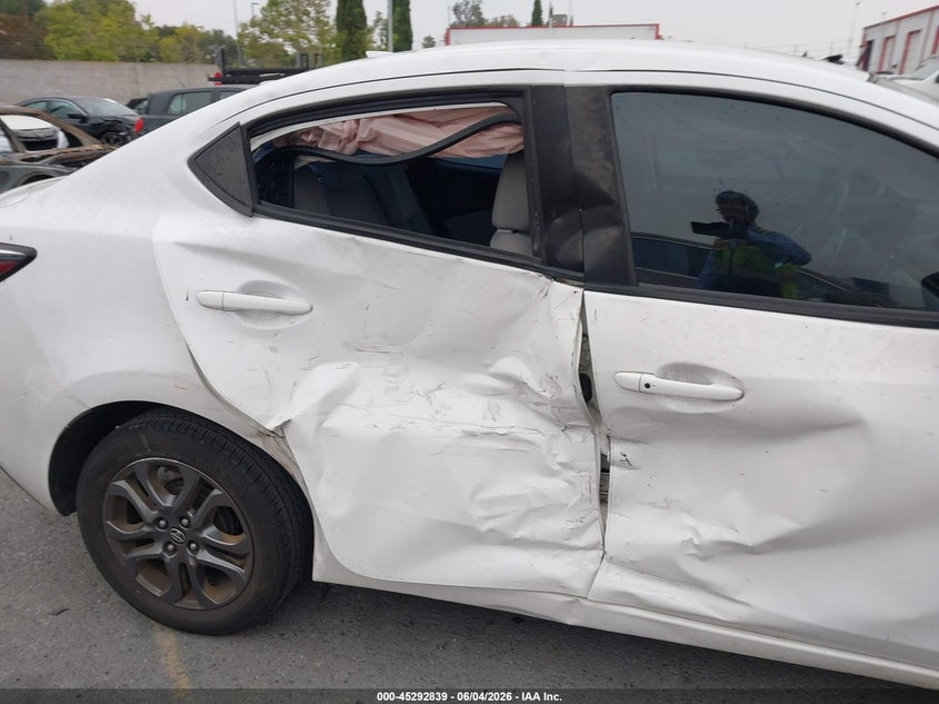 2019 Toyota Yaris Le VIN: 3MYDLBYV4KY509989 Lot: 45292839