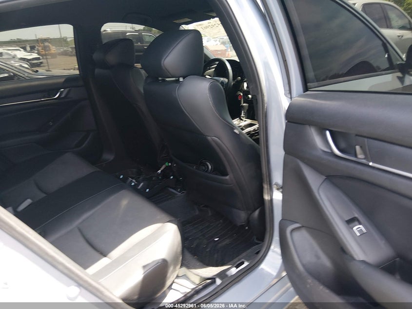 2022 HONDA ACCORD 1.5L I-4 DI, DOHC, V(VIN: 1HGCV1F33NA030263