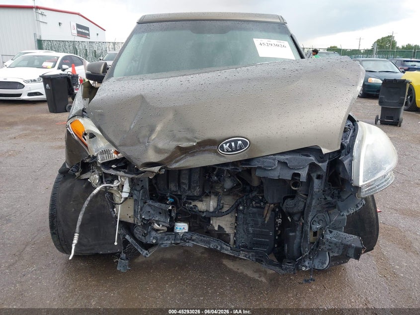 2012 Kia Soul + VIN: KNDJT2A64C7401881 Lot: 45293026