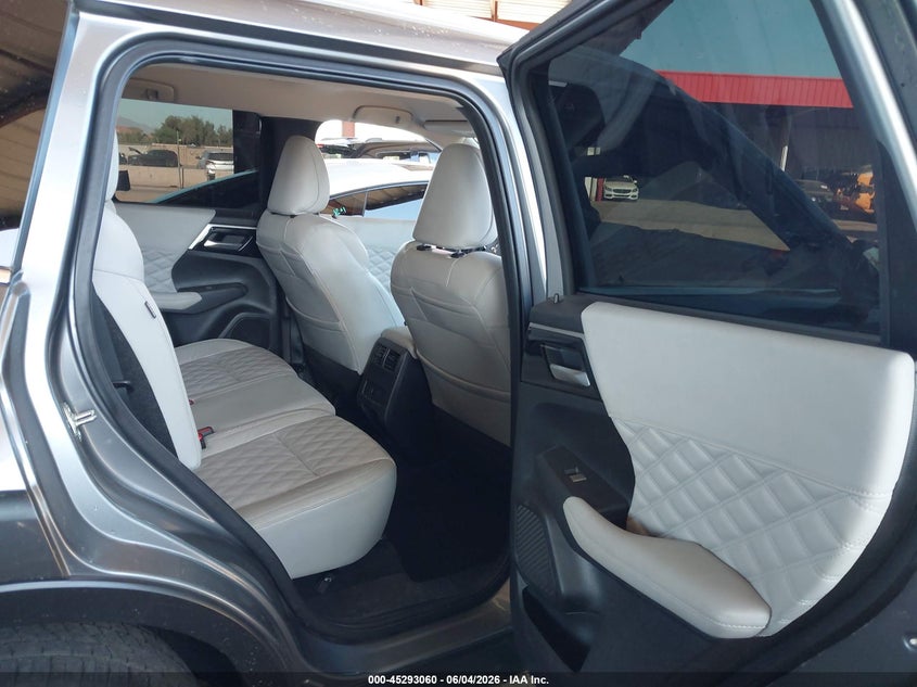 2022 Mitsubishi Outlander Sel 2.5 S-Awc/Sel Launch Edition S-Awc/Sel Special Edition S-Awc VIN: JA4J4VA87NZ075110 Lot: 45293060