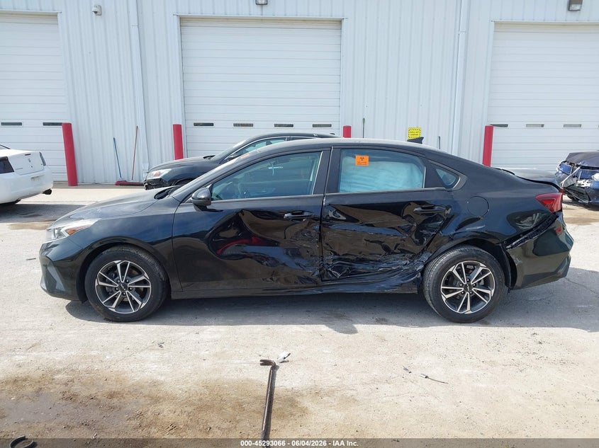 2023 Kia Forte Lxs VIN: 3KPF24ADXPE511665 Lot: 45293066