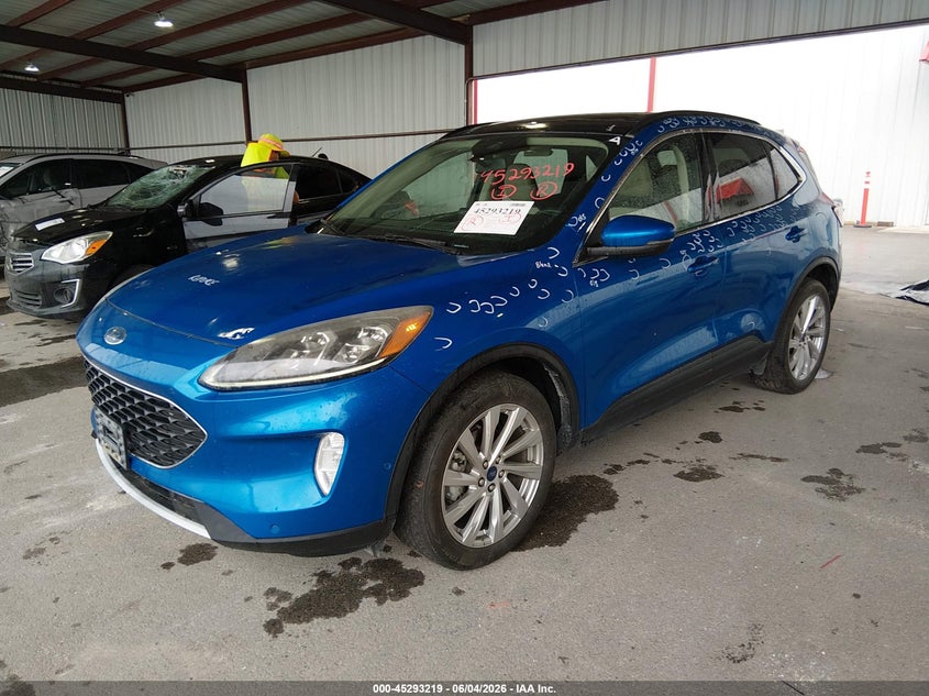 Vin: 1fmcu9j9xluc30317, lot: 45791055, ford escape titanium 20202