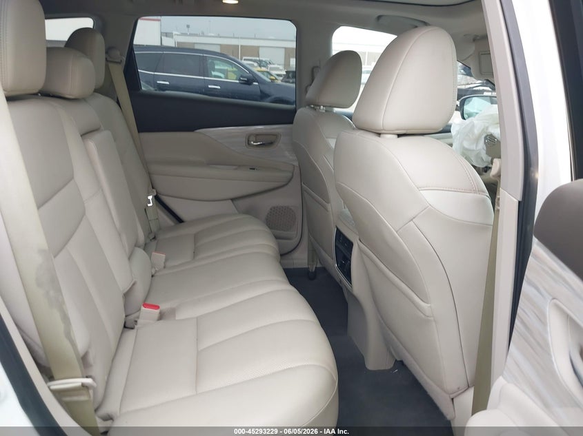 2018 NISSAN MURANO auction photo 8